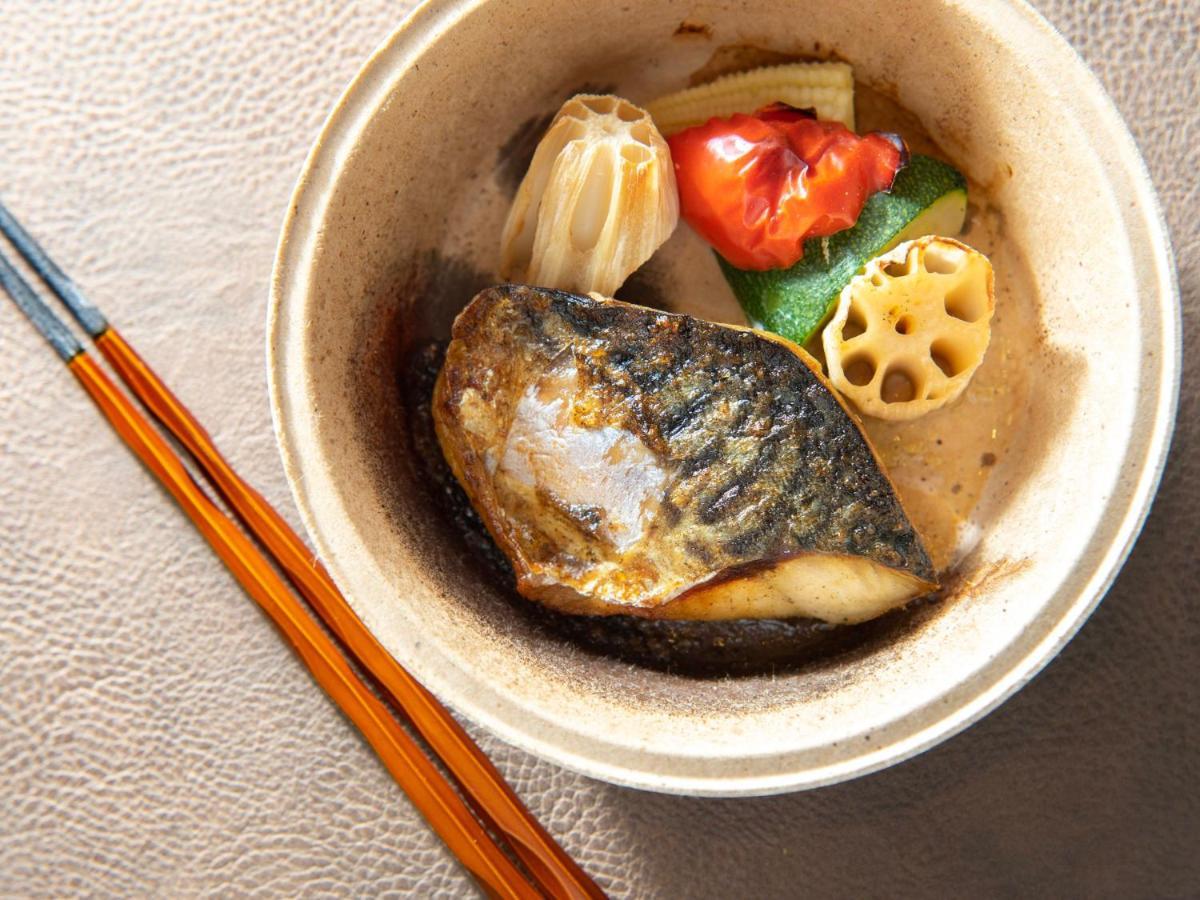 Super Premier Namba Shinsaibashi Natural Hot Spring 3* โอซาก้า